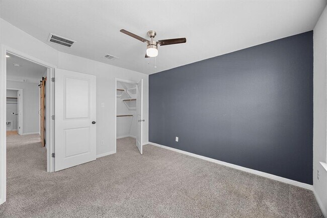 Building Photo - 6017 Pleasanton Pkwy