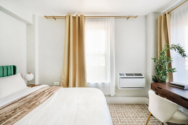 Building Photo - 234 W 73rd St