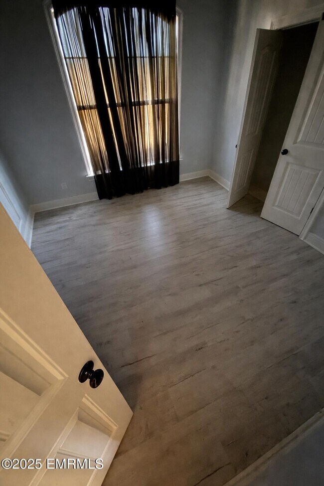 Building Photo - 11767 Maiden Rd