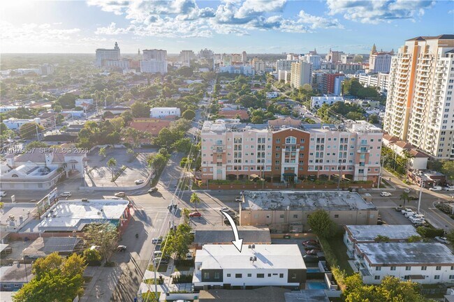 Building Photo - 3187 SW 23rd St