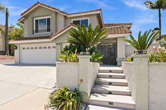 Building Photo - Stunning 4BR + Office/Den, 3BA View Home with 3-Car Garage!