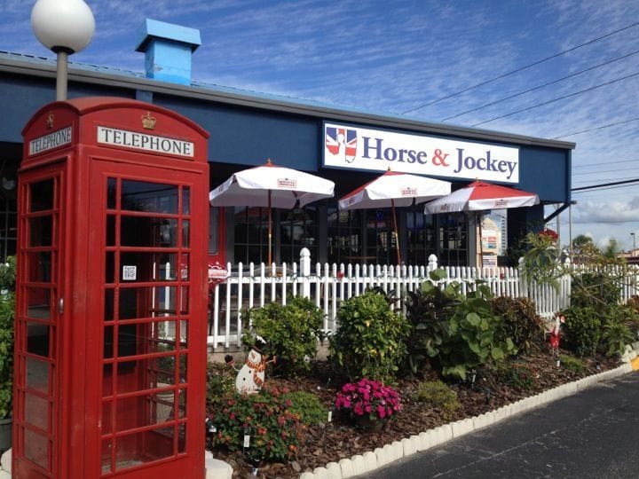 Building Photo - 6965 Avenue des Palais