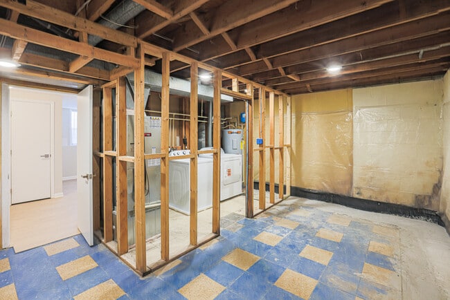 Building Photo - 3 Bedroom Rosedale MD