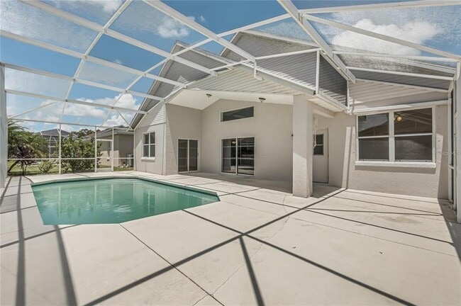 Building Photo - 520 Hollinghead Loop