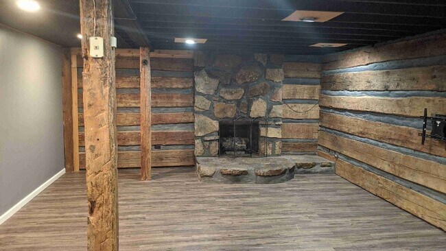 Building Photo - 4805 Linda Ct