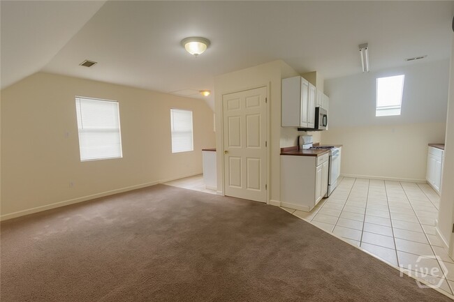 Building Photo - 1315 Bonaventure Rd