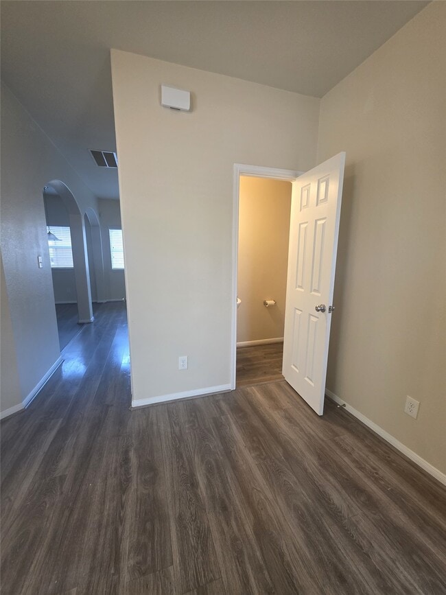 Building Photo - 7274 Autumn Sun Dr