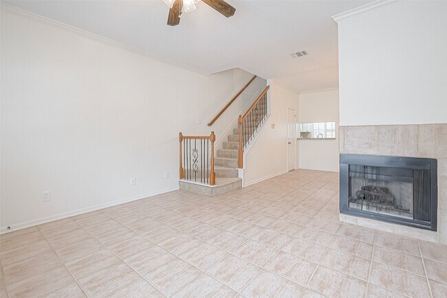 Building Photo - 2930 Grants Lake Blvd