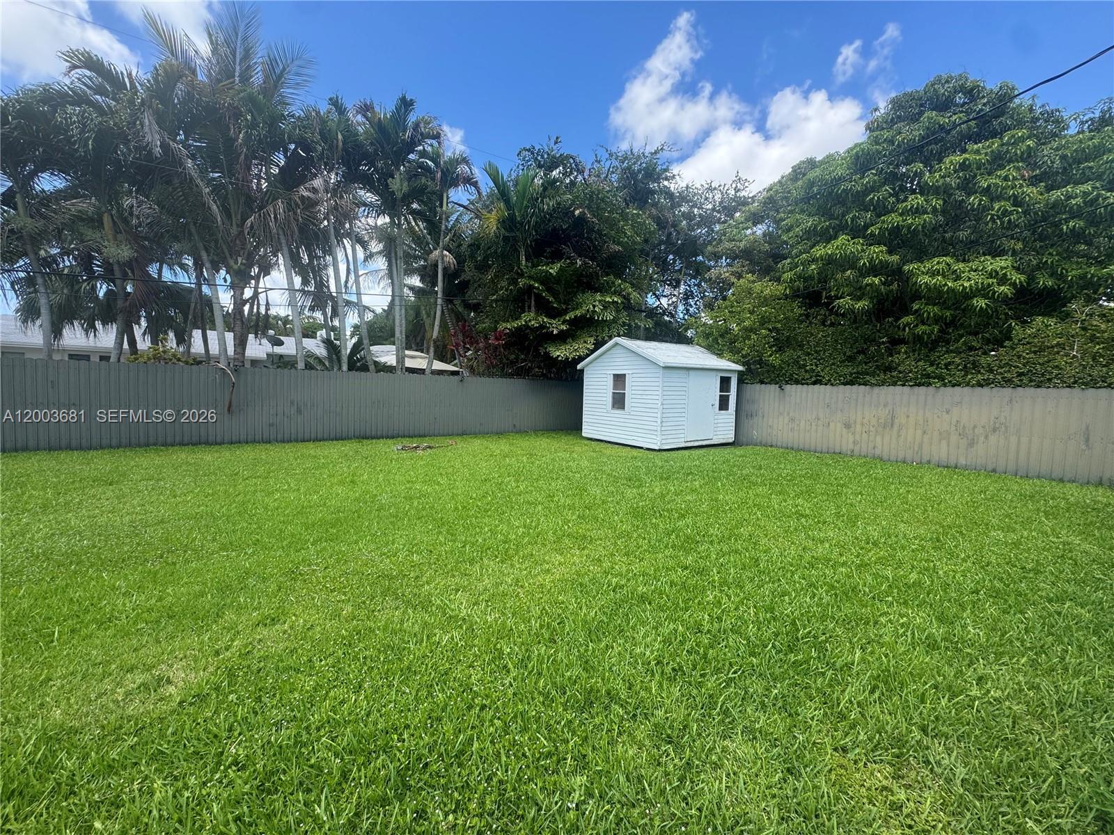 Building Photo - 8640 SW 125th Ter