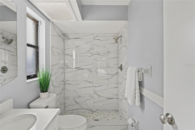Building Photo - 2502 Indigo Dr