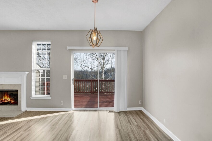 Building Photo - 1345 Bell Rd