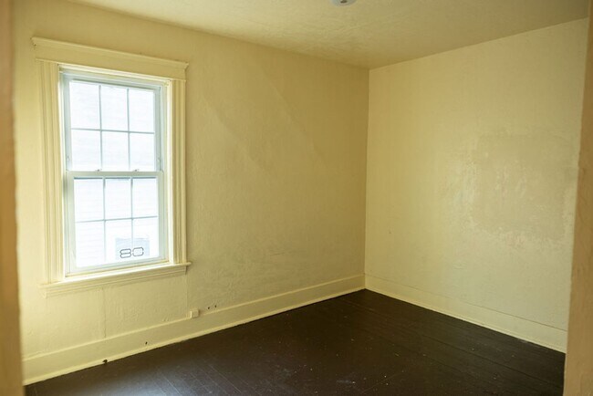 Building Photo - 42 Dorchester St