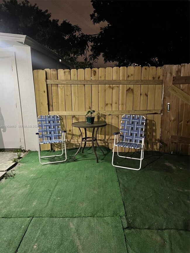 Building Photo - 6400 Fletcher St