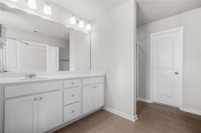 Building Photo - 3181 Meadowstone Ln SW