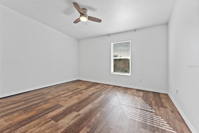 Building Photo - 961 Aussi Ct