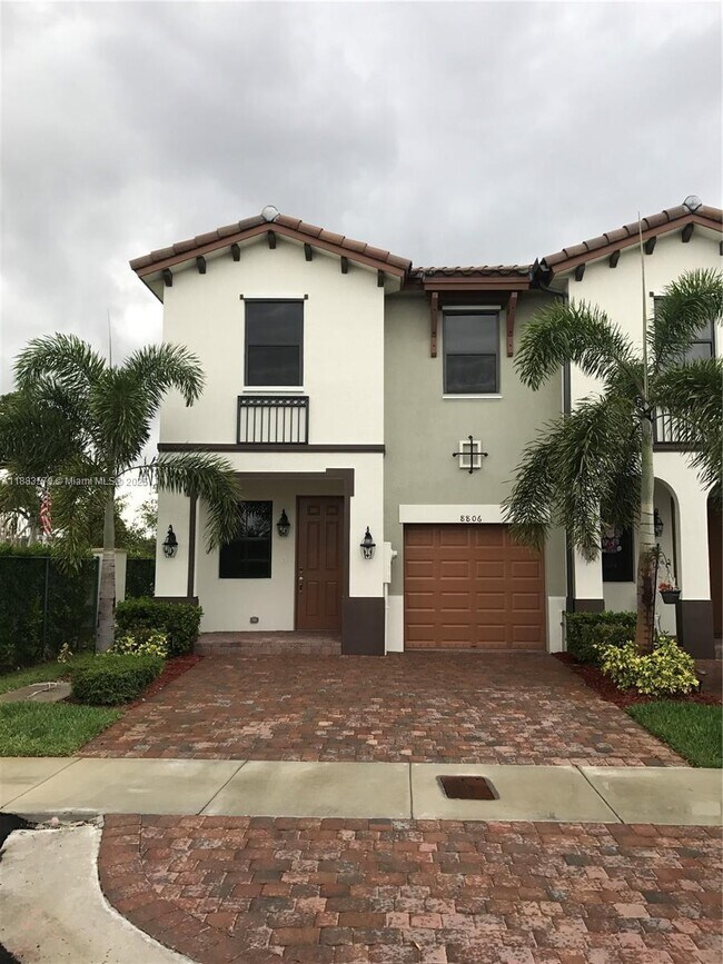 Building Photo - 8807 NW 103rd Ave