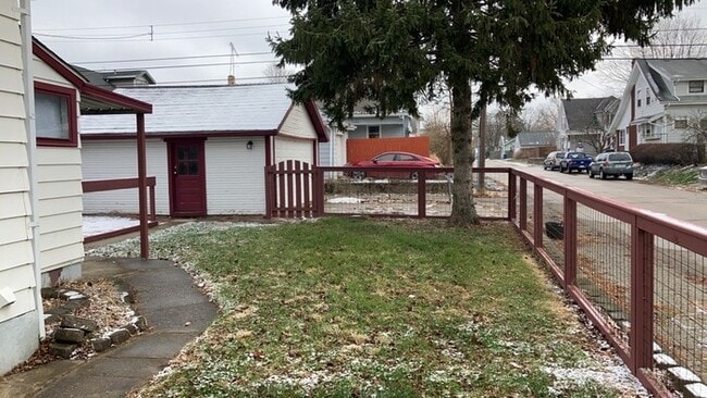 Building Photo - 1150 Creighton Ave