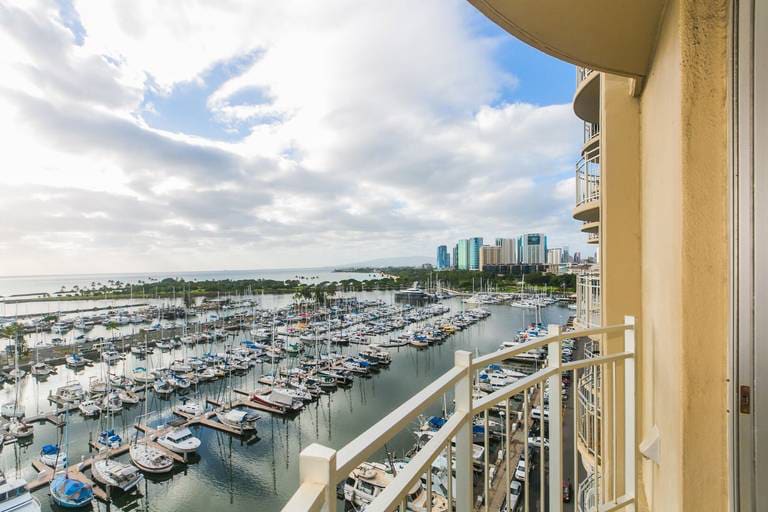 Building Photo - 1765 Ala Moana Blvd