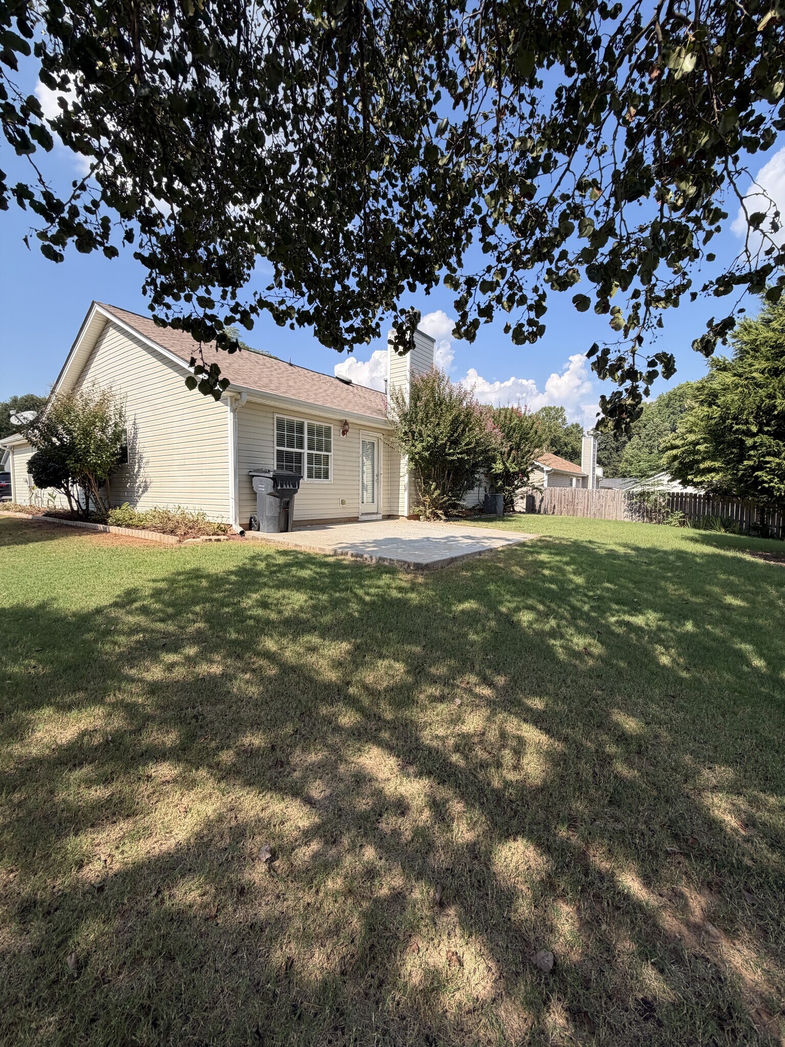 Building Photo - 490 Amelia Grove Ln