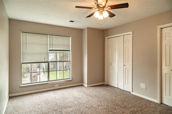 Building Photo - 3523 Ashlock Dr