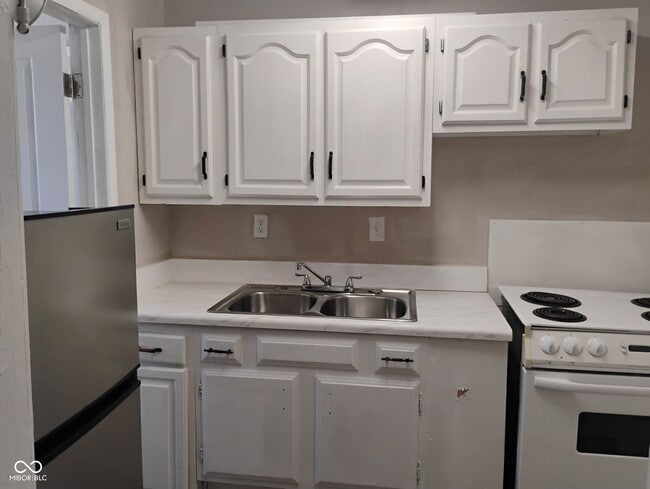 Building Photo - 316 E Franklin St