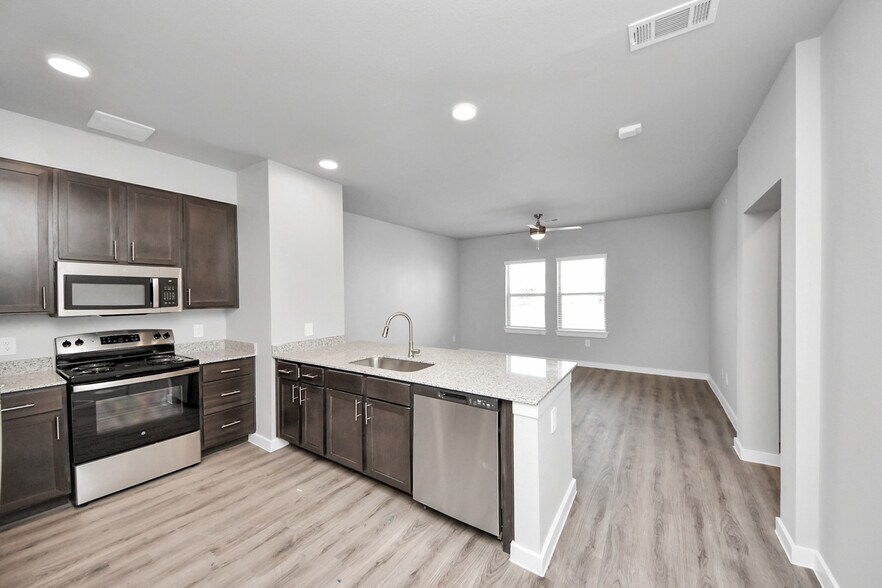 Building Photo - H Lofts at Hartsook