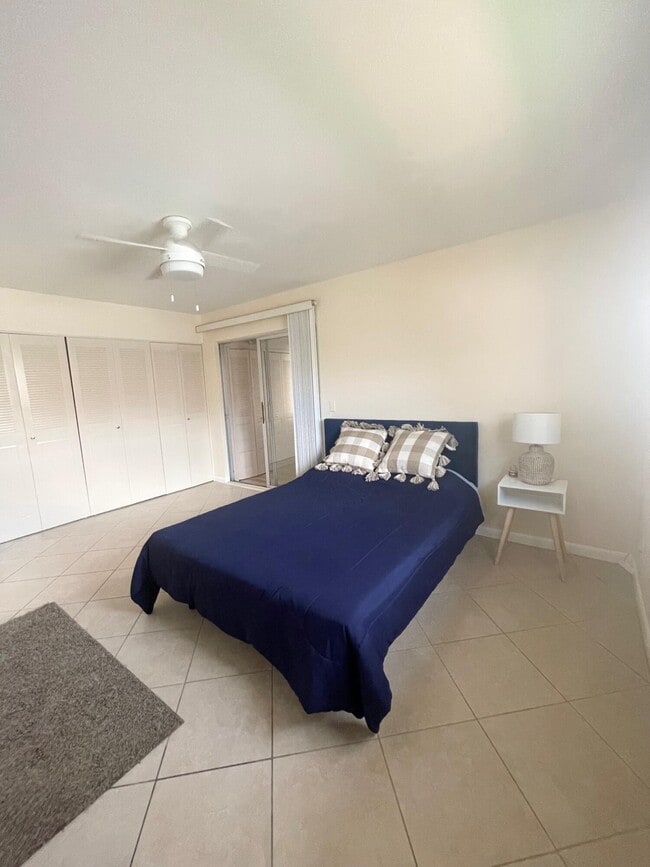 Building Photo - 314 Saxony Way