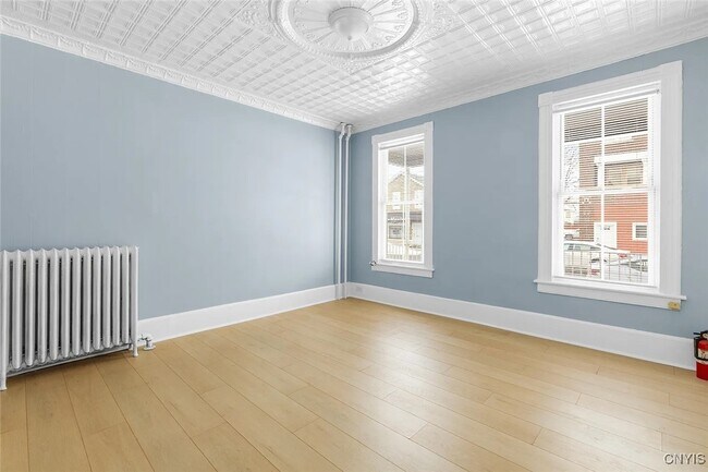 Building Photo - 750 Bleecker St