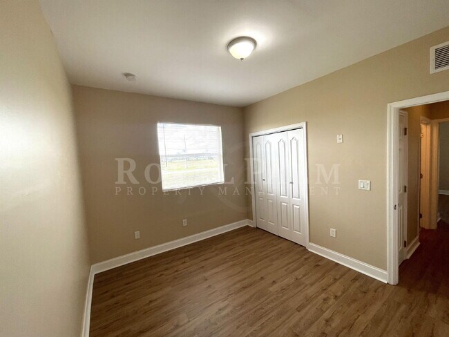 Building Photo - 3BR/2BA Cape Coral Home You'll Compare Every Other Rental To