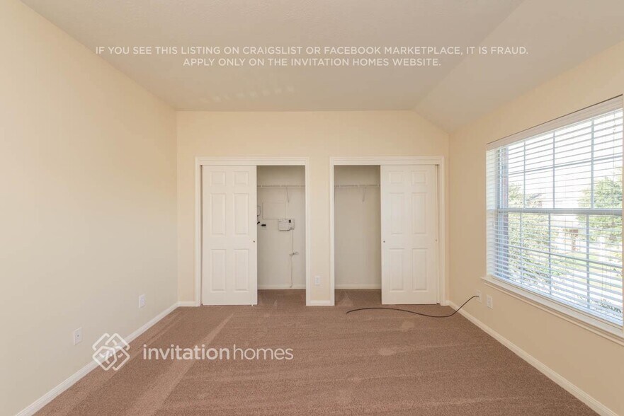 Building Photo - 6333 Mountain Pines Ln