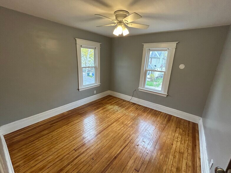 Building Photo - 659 Seward St