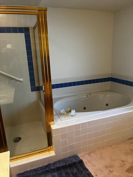 Building Photo - 7182 Stagecoach Dr