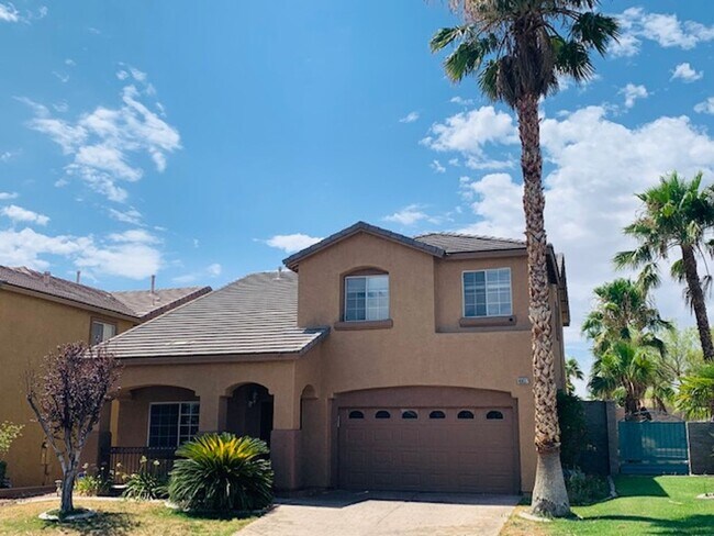 Primary Photo - 4 Bedroom Home in Summerlin with Pool