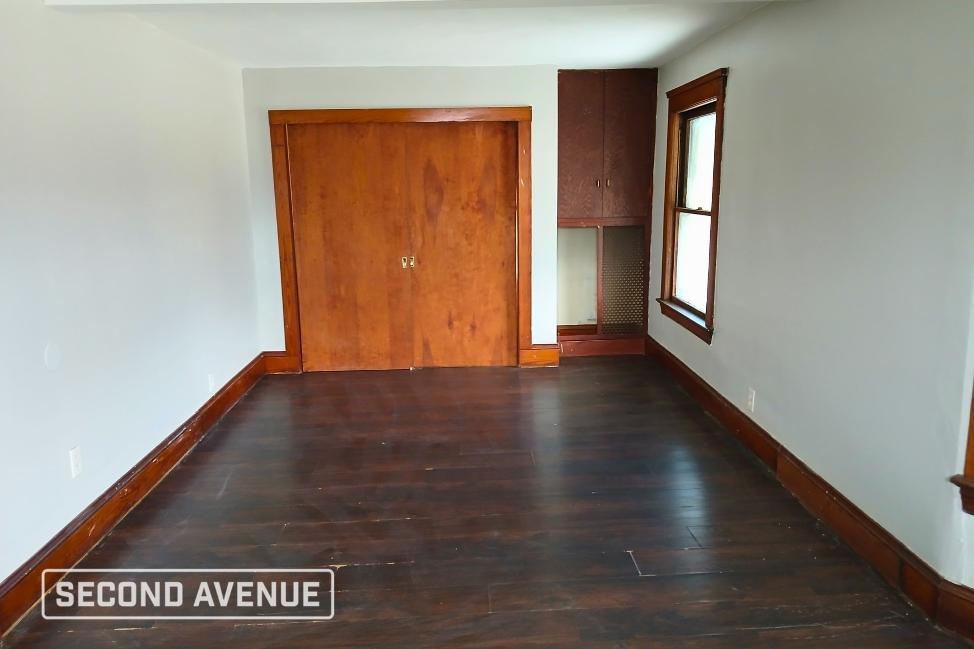 Building Photo - 2854 E 128th St