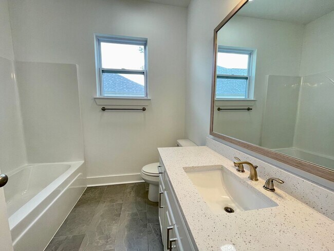 Building Photo - Beautiful home In Ascension!