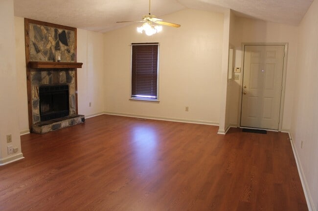 Building Photo - Reilly Rd. Area