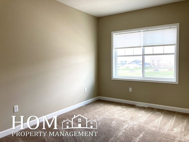 Building Photo - 3021 Bluestem Trl