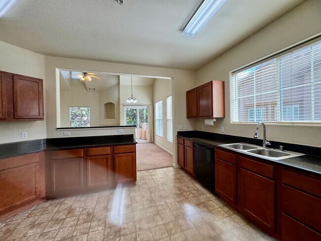 Building Photo - Welcome Home To This Adorable North Natomas Condo!