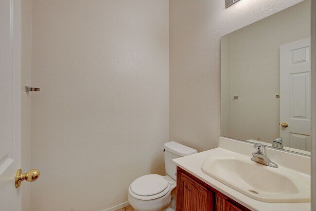 Building Photo - 6724 Donna St
