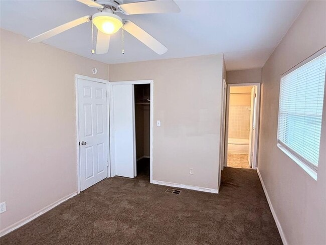 Building Photo - 986 22nd Ave S