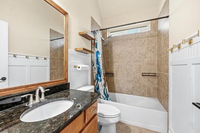 Building Photo - 8111 Sweet Gardens Ct