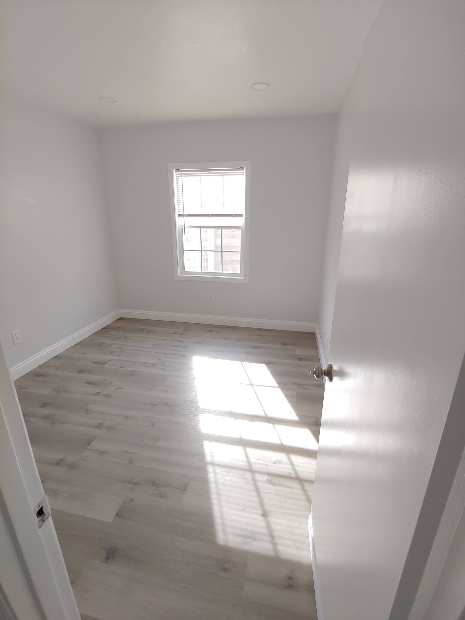 Building Photo - 8911 Hubbard St