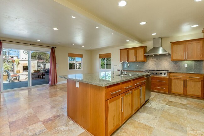Building Photo - Upgraded 4 Bedroom, 2.5 Bath Single Family Home in University City