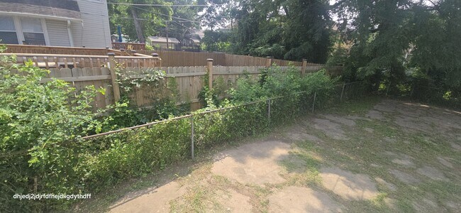 Building Photo - 4014 Bellefontaine Ave