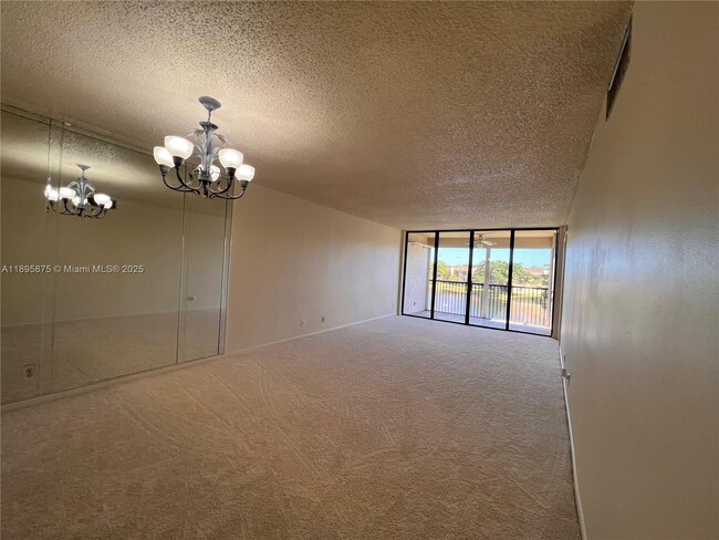 Building Photo - 6528 Coral Lake Dr