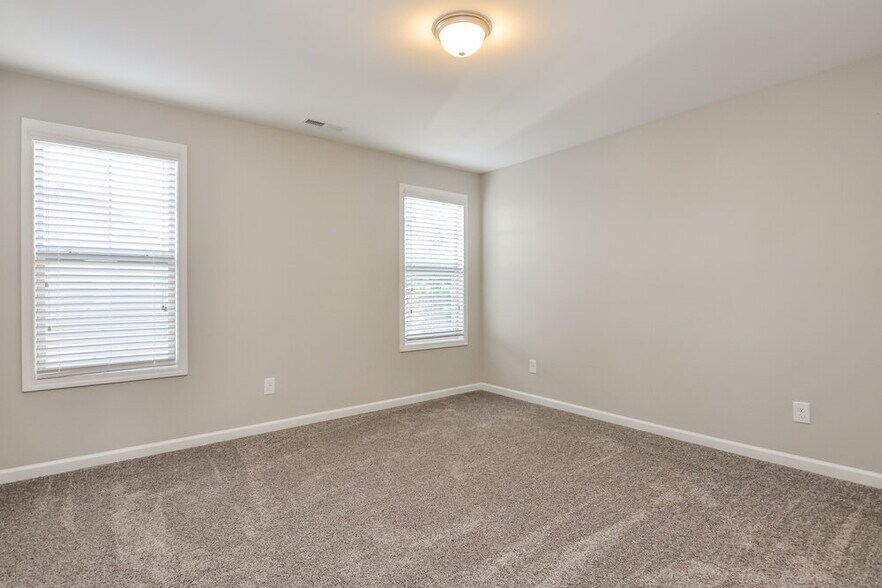 Building Photo - 1253 Braemar Highland Dr
