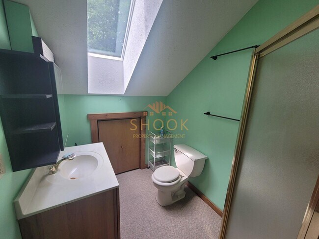 Building Photo - A Little Piece of Tennessee! Your Private Wooded Home!