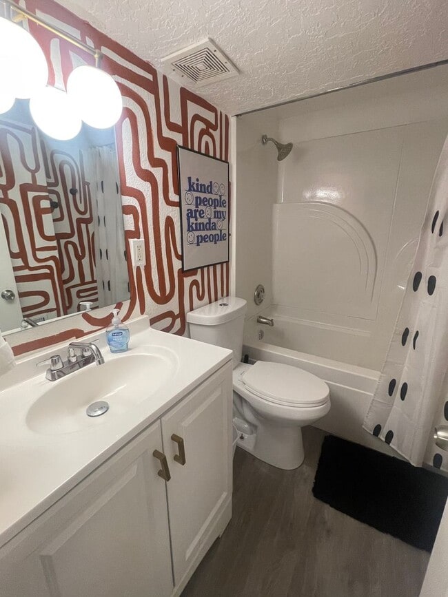 Building Photo - Fully furnished basement apartment in Provo!