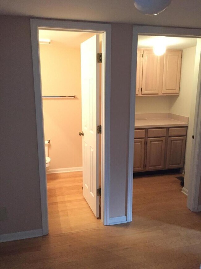 Building Photo - 4891 Turnberry Dr