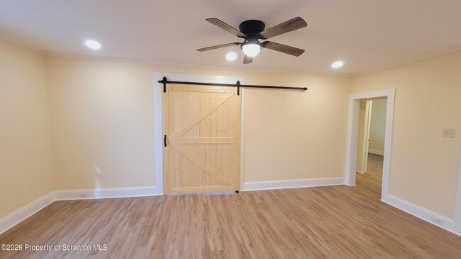 Building Photo - 864 S Main St